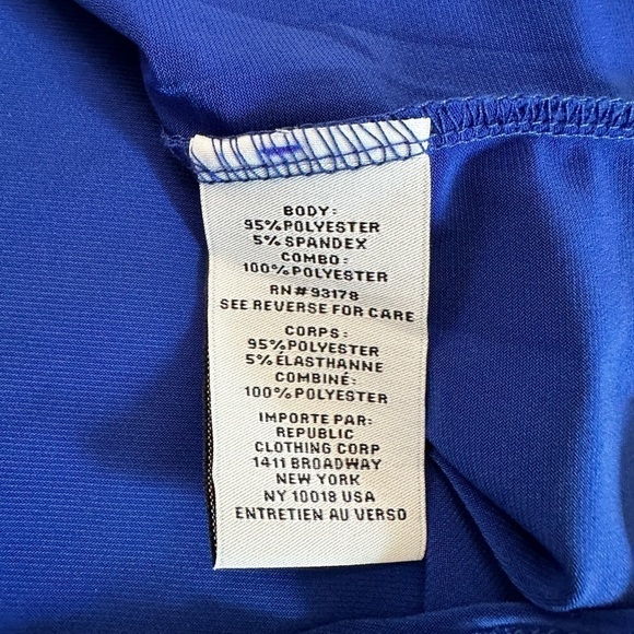 Carmen Marc Valvo Royal Blue Roll Tab Sleeve Size Large - Picture 14 of 17